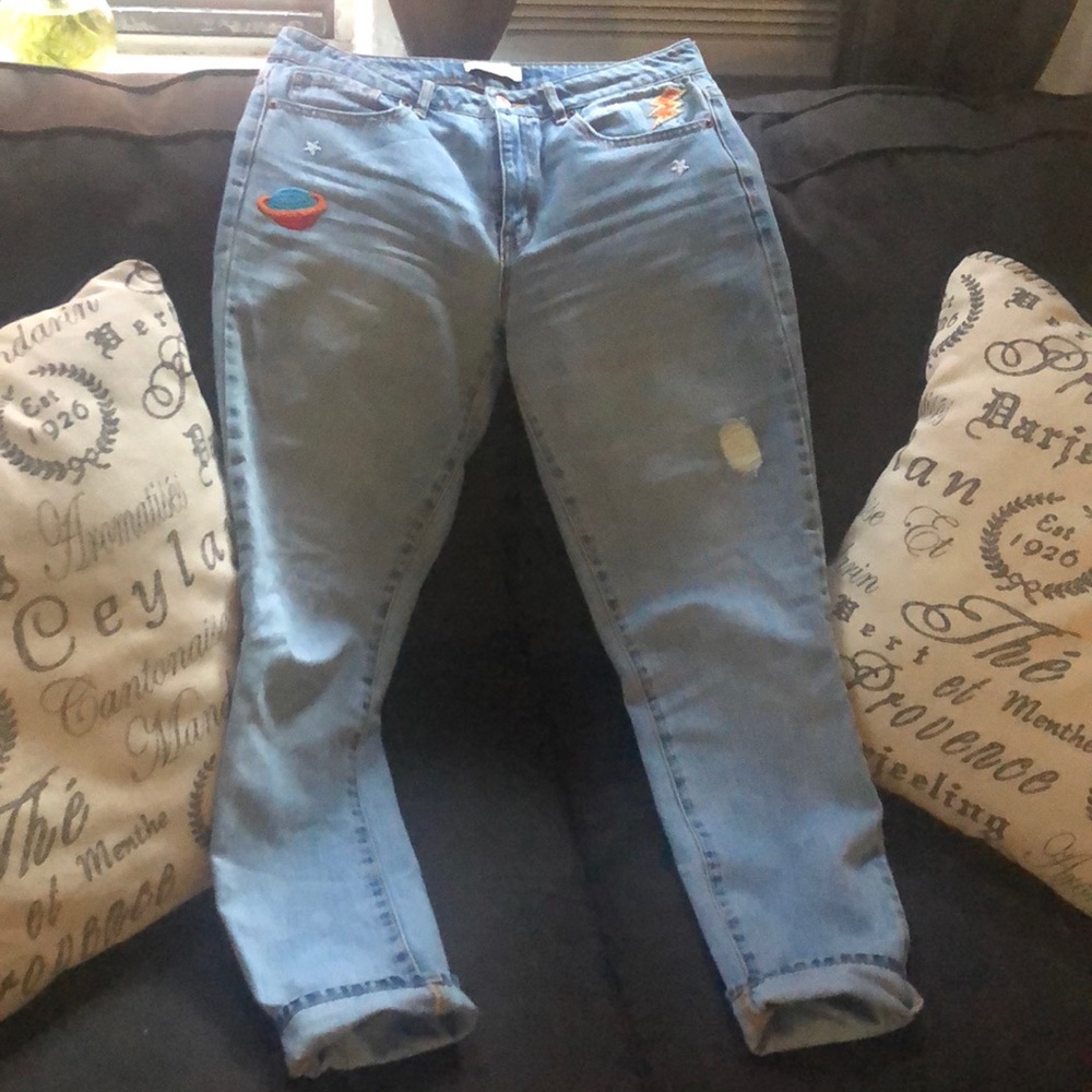 Mom jeans/with aliens